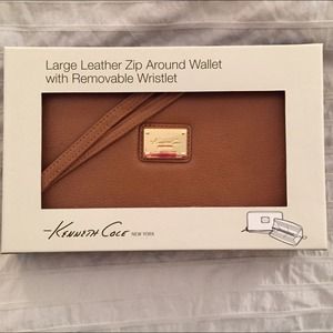 Kenneth Cole Leather Wallet Wristlet