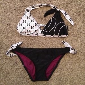 Hurley black and white bikini