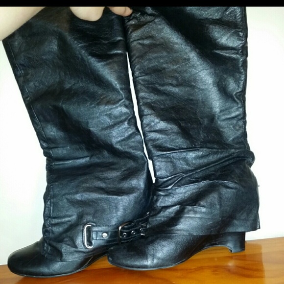Naughty Monkey Boots from The Buckle!