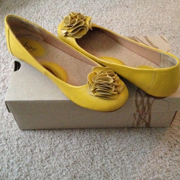 B.O.C yellow flats