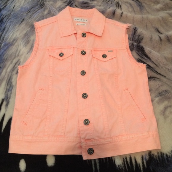 Peach Denim Vest 😍