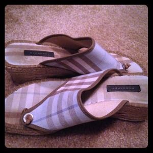 Burberry Mandras Heels