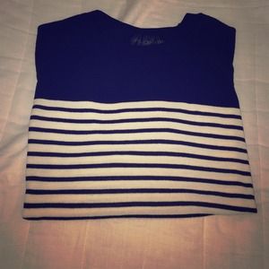 White and navy striped crop top