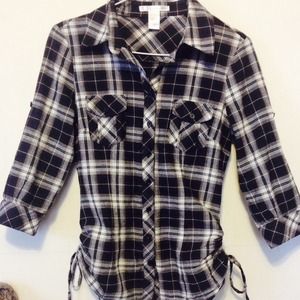 Cute plaid button up!