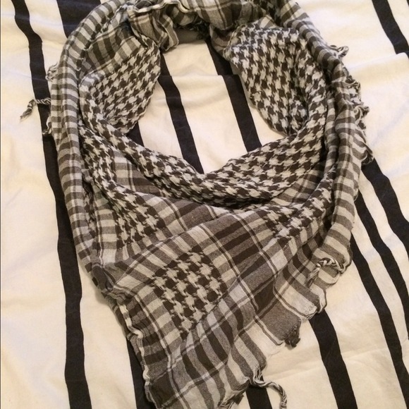 Gray and white square scarf