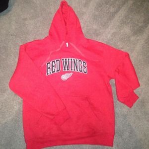 Red wings hoody, auth;) worn 1 time.still new
