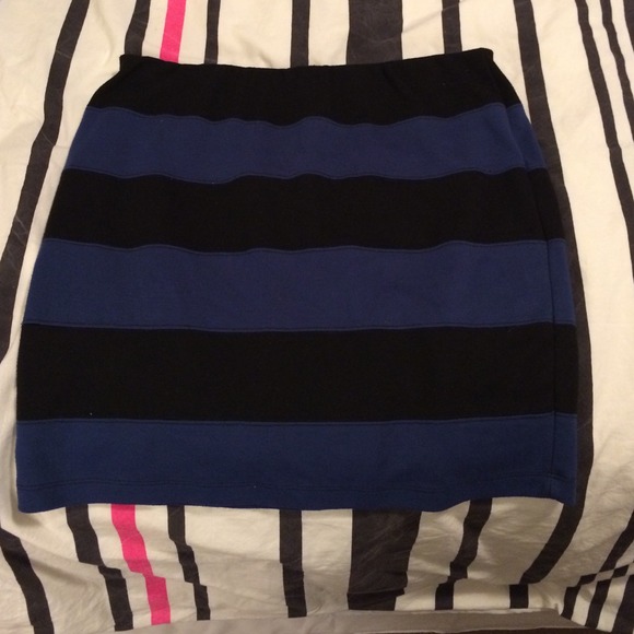 Forever 21 black and blue stripe bodycon skirt