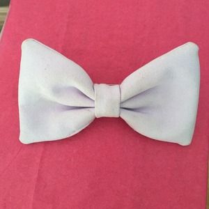 light purple American apparel bow