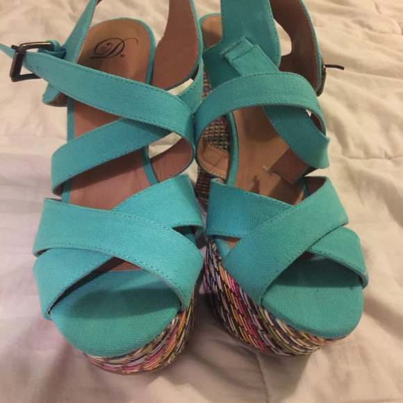 Delicious Wedge Heels