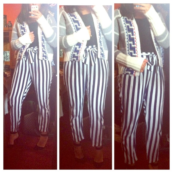 American Eagle size M Cardigan