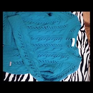Hollister sweater