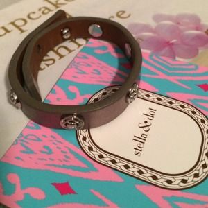 Clover Single Wrap Leather Bracelet