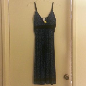 Sundress. ..taking offers! !!