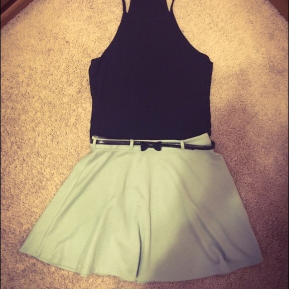 Mint skater skirt CLOSET CLEAR OUT - Picture 4 of 4