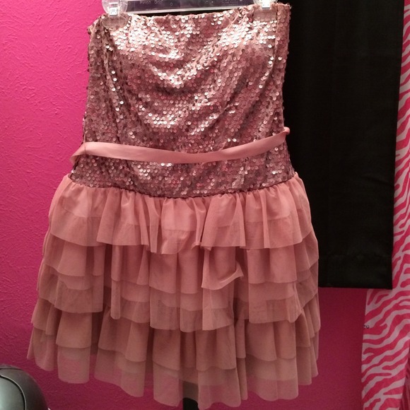 Homecoming dress .
