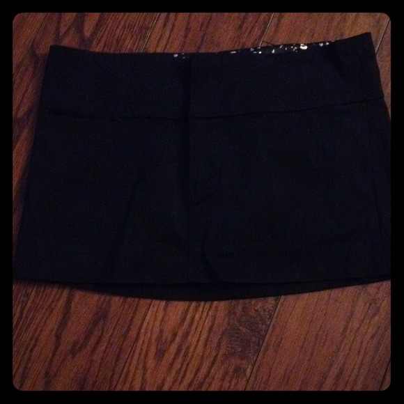 Super mini-black skirt!