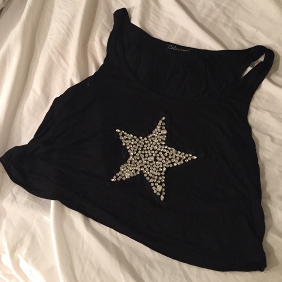 Black studs star crop top