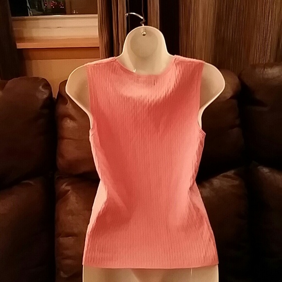 Tank - Picture 3 of 3