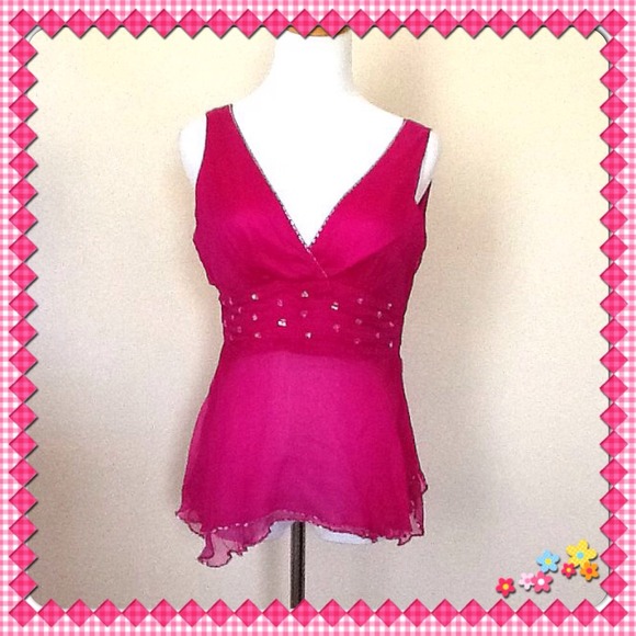 NWOT  XOXO Beaded Waist Top