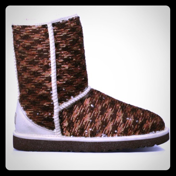 Classic short sparkle uggs
