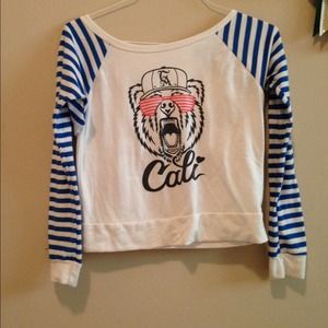 Sweater with cali bear