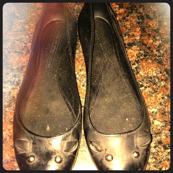Marc Jacobs mouse flats- black