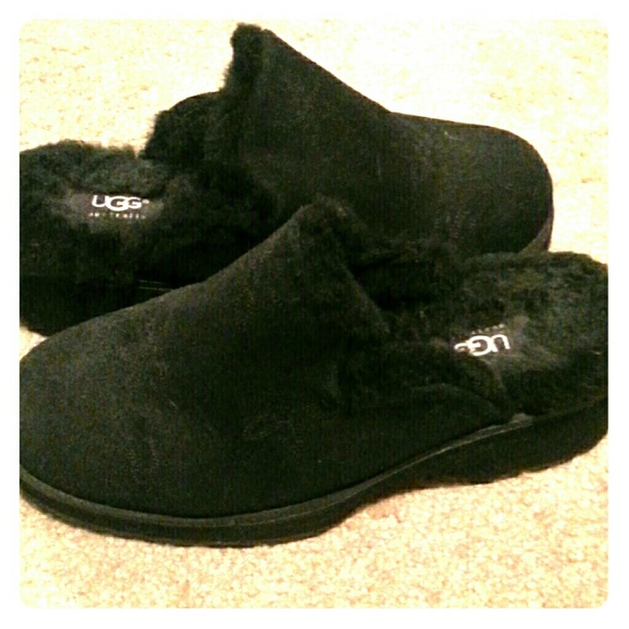 UGG clogs