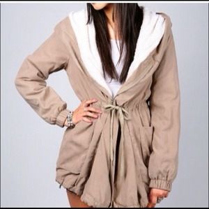 Looking for😍👀👀