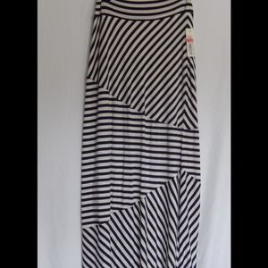 Skirt Navy & White strip Long