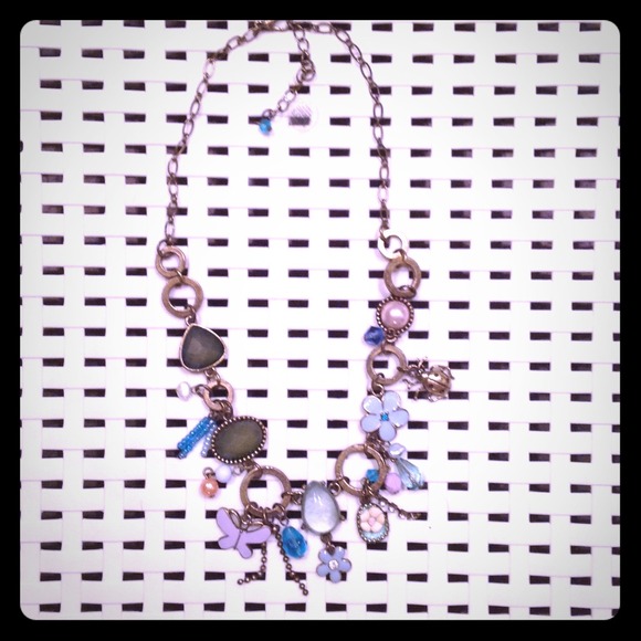 Two's Company Necklace, never worn! - Picture 1 of 3
