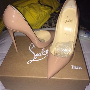 ❌❌❌SOLD❌❌❌❌Authentic *Christian Louboutins"