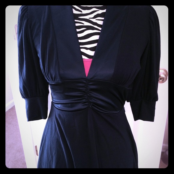 📚 2/$12 Charly Madison Blouse - Picture 1 of 4