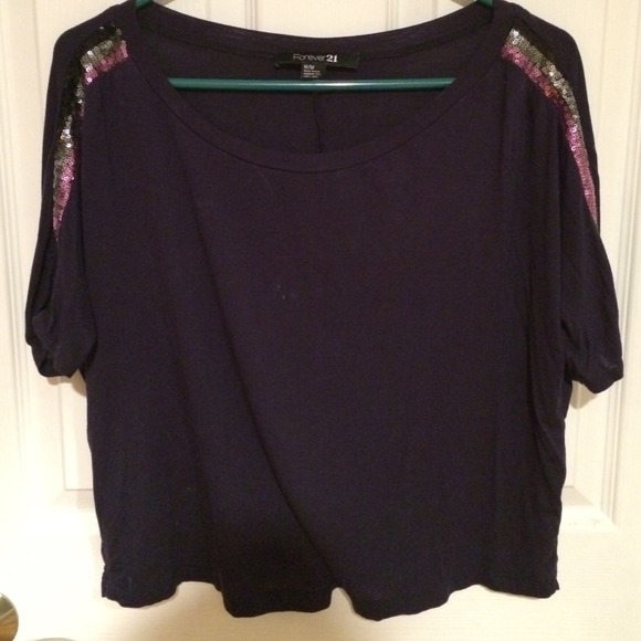 Forever 21 navy crop top