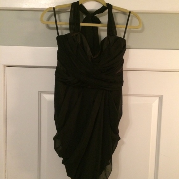 Little black dress alert!