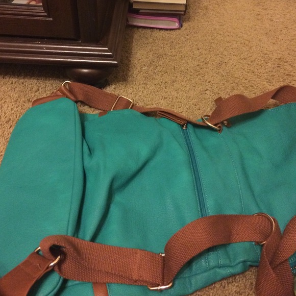 turquoise and tan purse/backpack - Picture 3 of 3