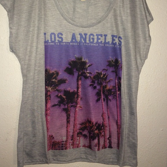 Grey Los Angeles top