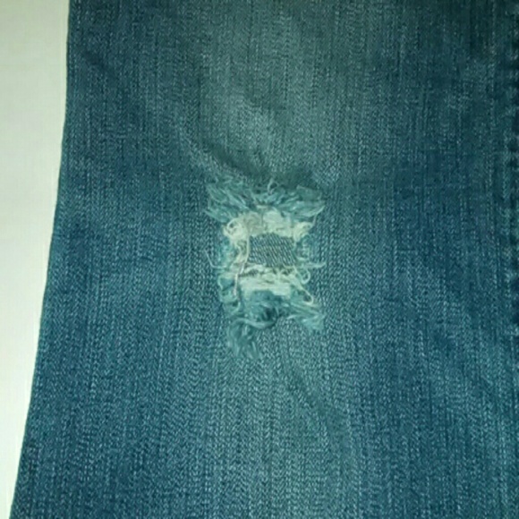 ❤SOLD❤ AEO Distressed Denim NWOT - Picture 2 of 3