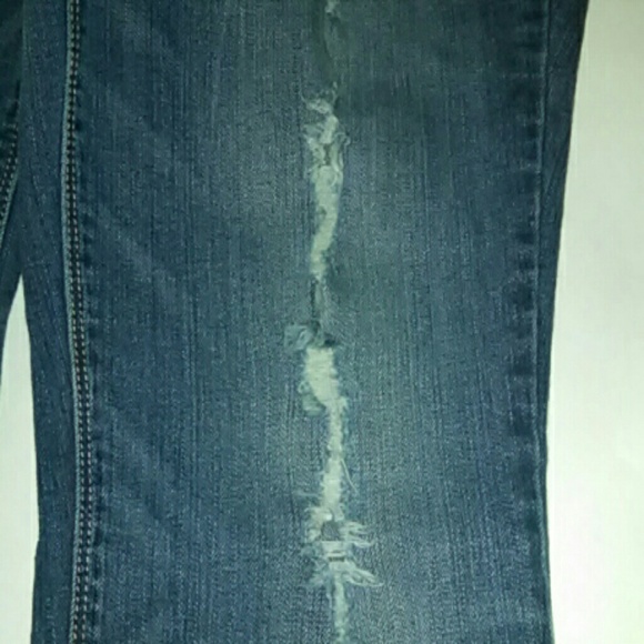 ❤SOLD❤ AEO Distressed Denim NWOT - Picture 3 of 3