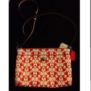 Brand New Coach Purse BEST OFFER!!