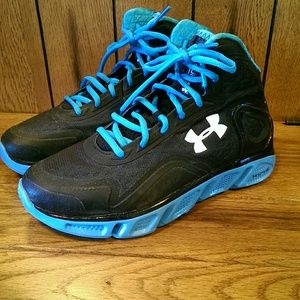 Under Armour Boys Basketball Shoes!