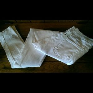 NWT Flying Monkey White Skinny jeans!