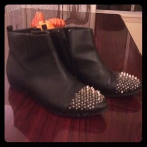 Black ankle boot