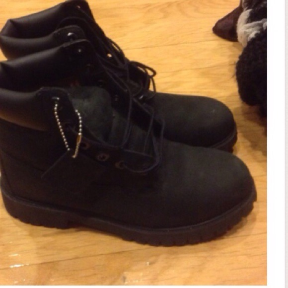 Timberland Shoes - Black timberlands