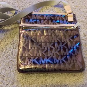 Micheal Kors cross body
