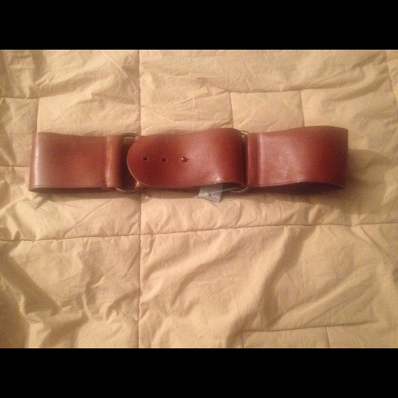 💫Reduced💫 Kim White Brown Leather Wide Belt NWOT