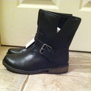 Black, mid shaft, faux leather boots