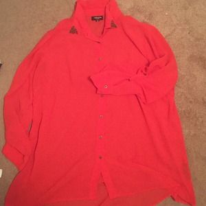 Blouse *EVERYTHING MUSG GO*