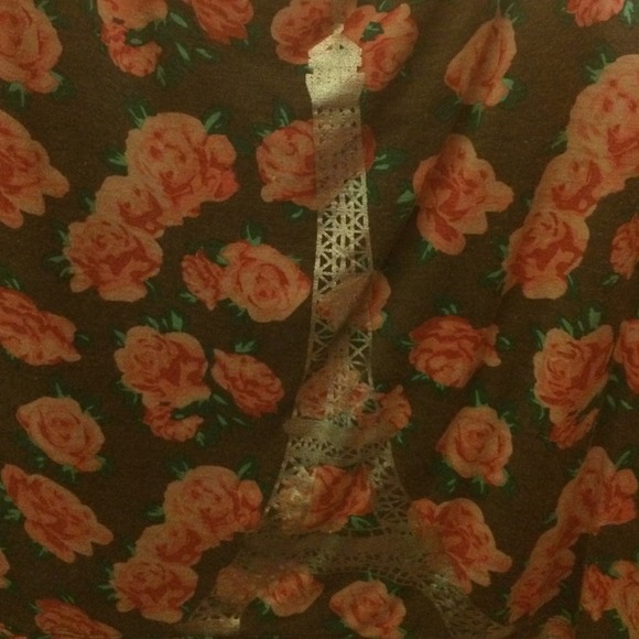 Floral tee - Picture 2 of 3