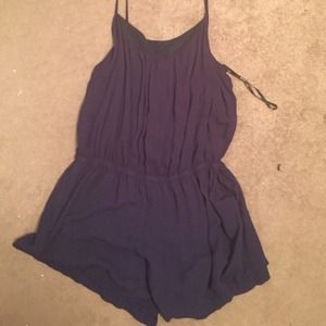 Navy rumper