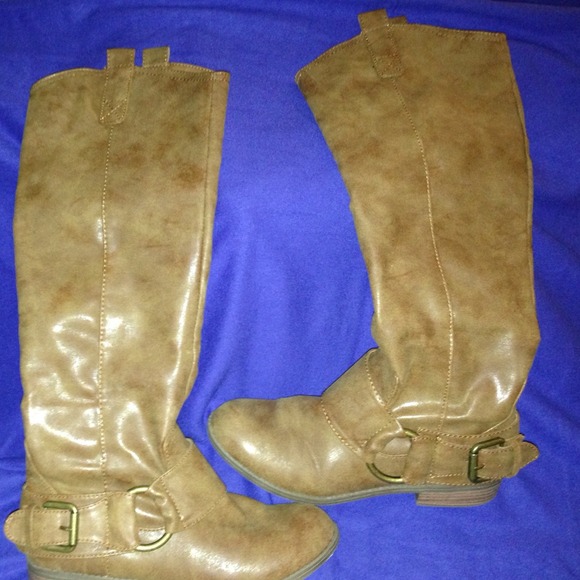 👢 Tall Nice Boots 👢